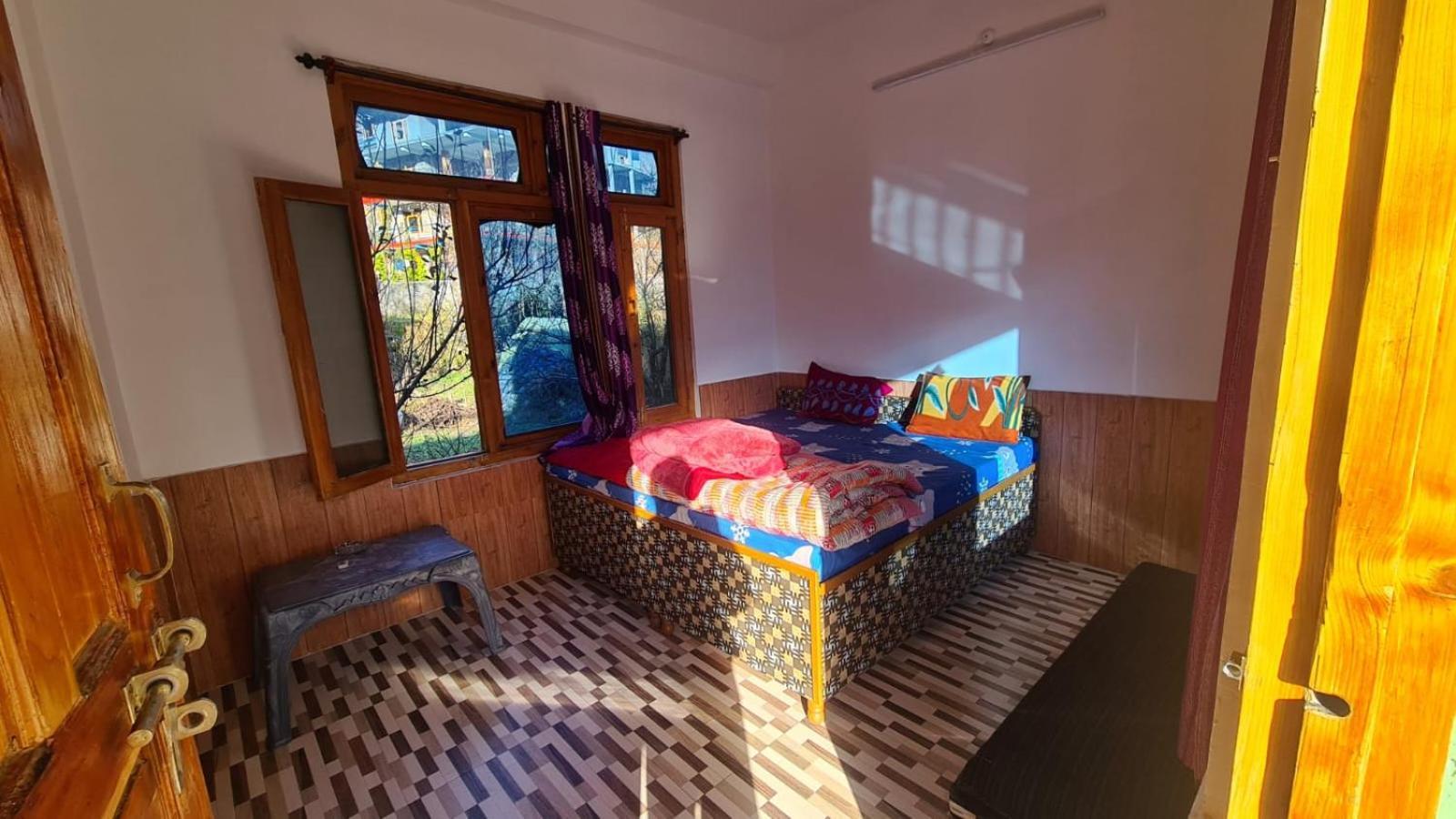 كاسول Snow View Guest House الغرفة الصورة