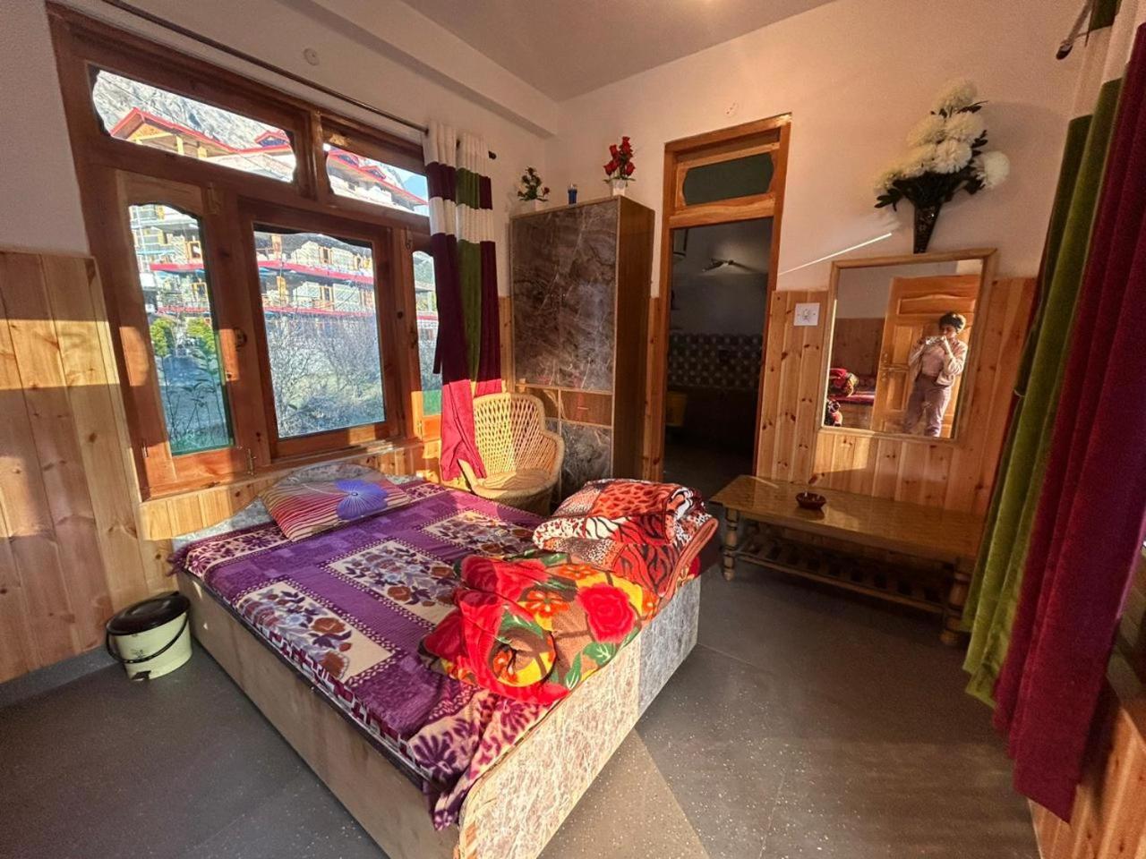 كاسول Snow View Guest House الغرفة الصورة