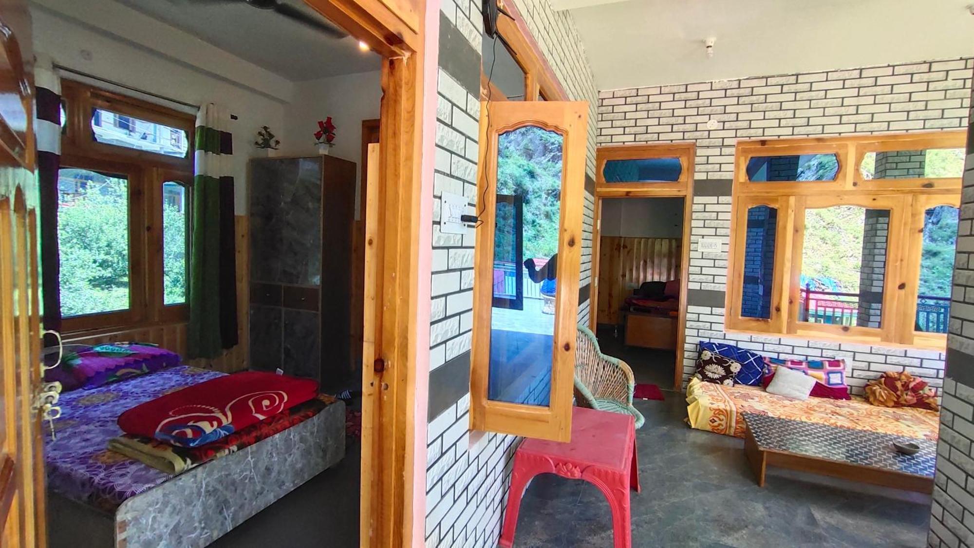 كاسول Snow View Guest House الغرفة الصورة